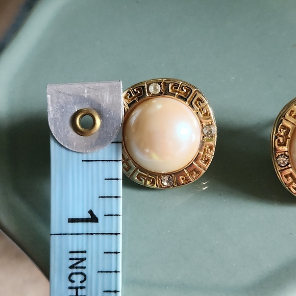 Givenchy Vintage 1980s Paris New York Faux Pearl Logo Earings - Picture 13 of 14